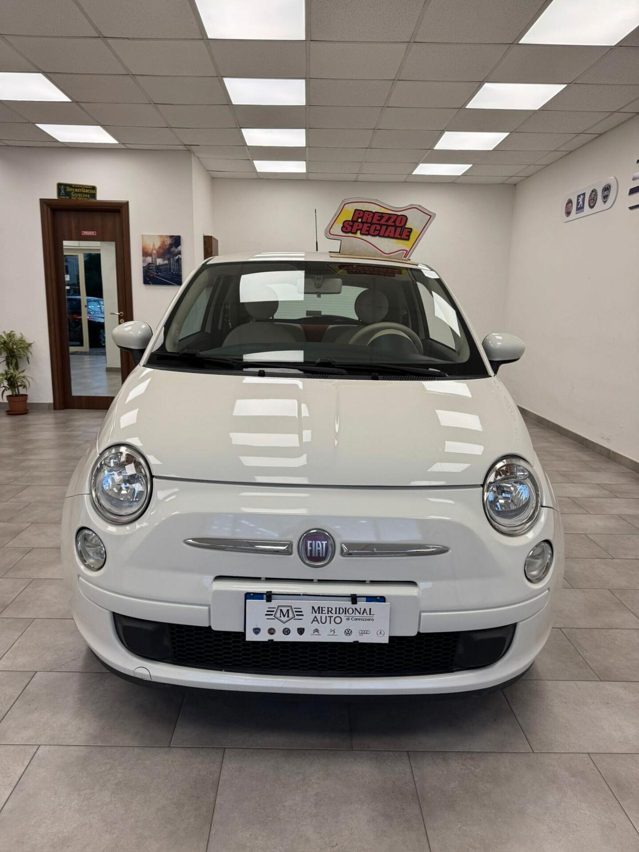 FIAT 500 LOUNGE 1.2 BENZINA 2011