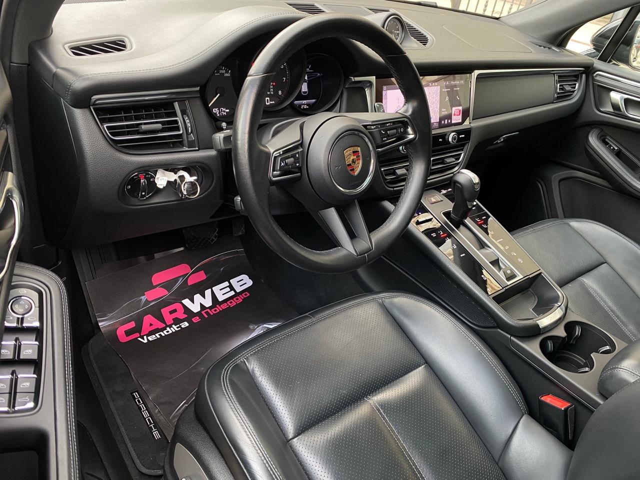 PORSCHE MACAN 2.0 NY 2023 TETTO APRIBILE