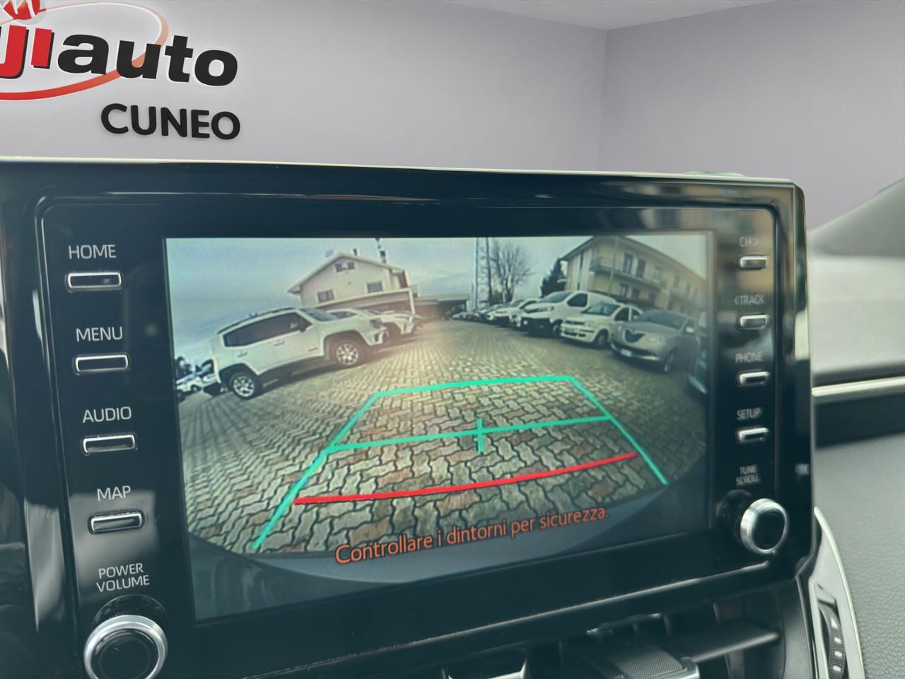 Toyota Corolla 1.8h Active cvt