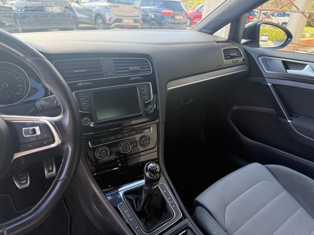 Volkswagen Golf 2.0 TDI 5p. R-Line BlueMotion Technology