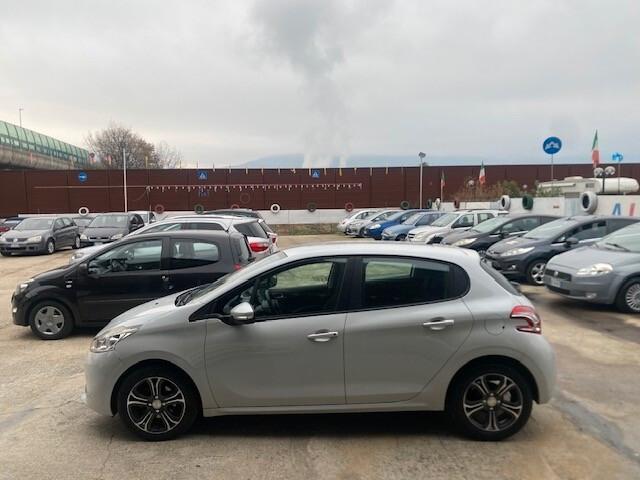 Peugeot 208 1.4 HDi 68 CV 5 porte Access
