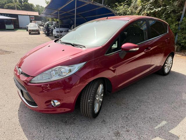 FORD Fiesta 1.6 TDCi 90CV 5 porte DPF Titanium