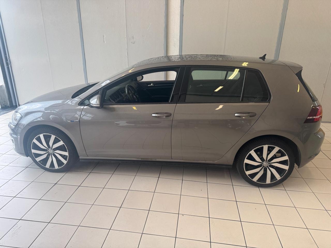 VOLKSWAGEN Golf GTE 1.4 TSI DSG