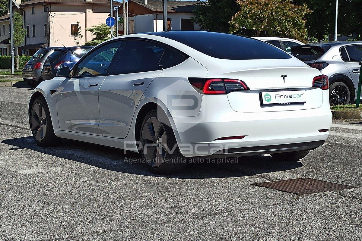 TESLA Model 3 RWD