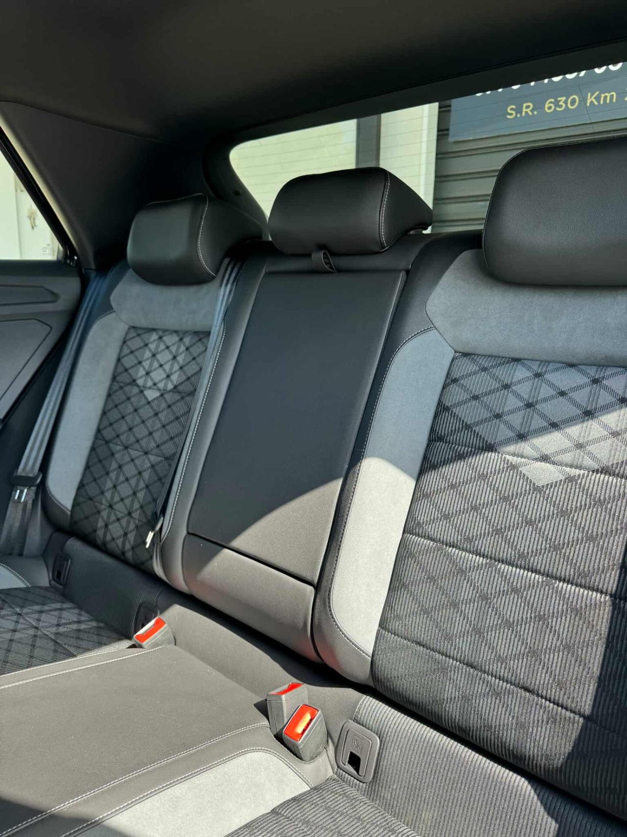 Volkswagen T-Roc 2.0 TDI SCR R-Line PARI AL NUOVO