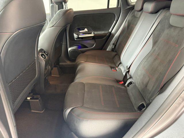 MERCEDES-BENZ GLA 200 200 d AMG/Premium 4Matic