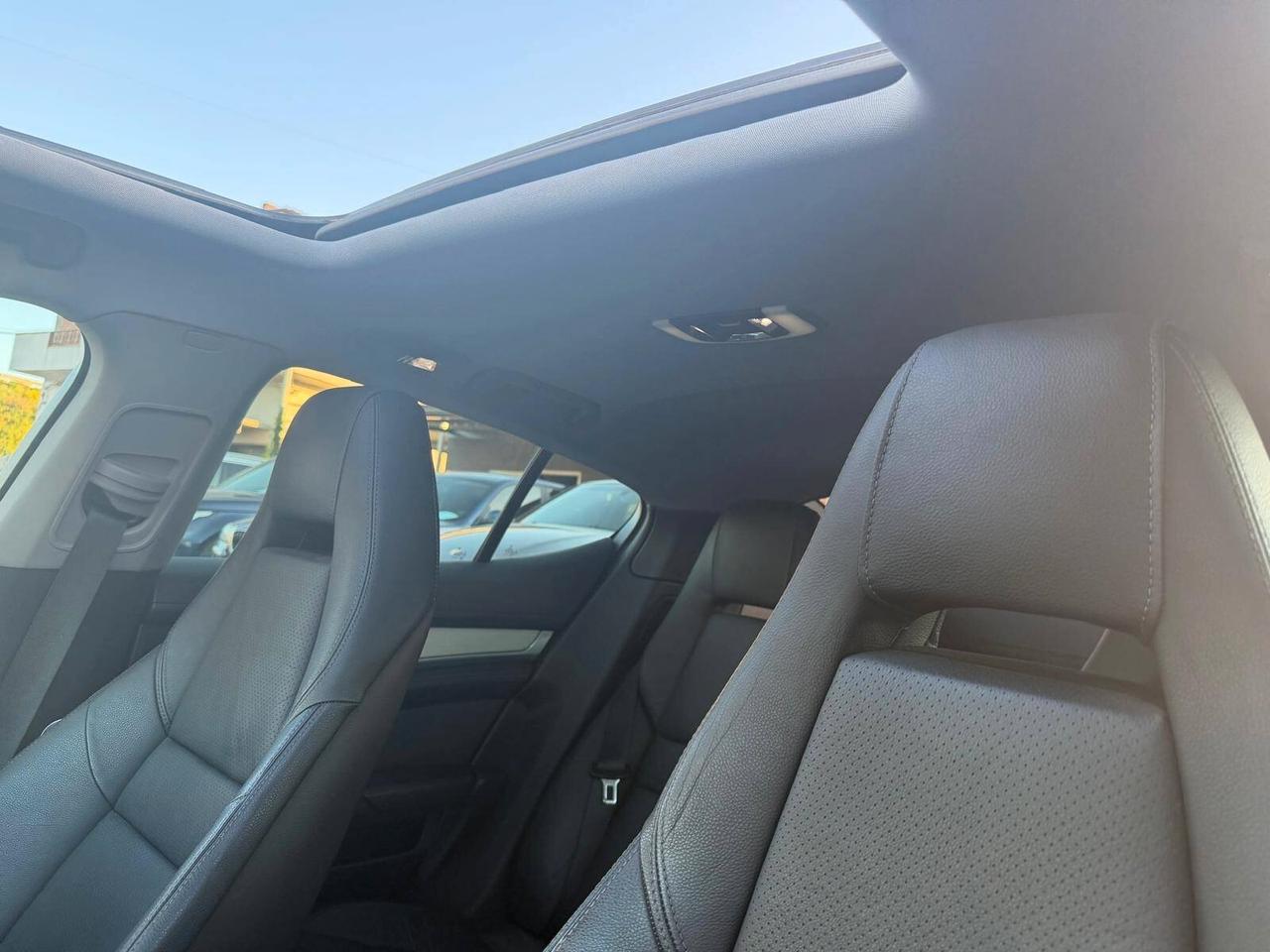 Porsche Panamera 4.8 4S PDK 2010