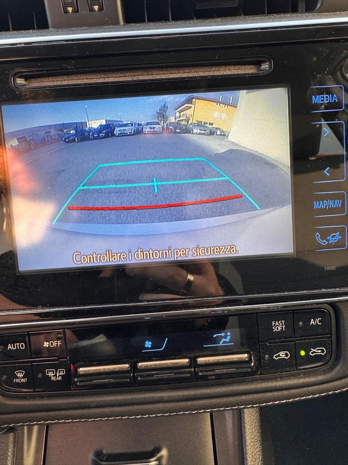 Toyota Auris 1.6 D-4D Lounge AUTO INCIDENTATA