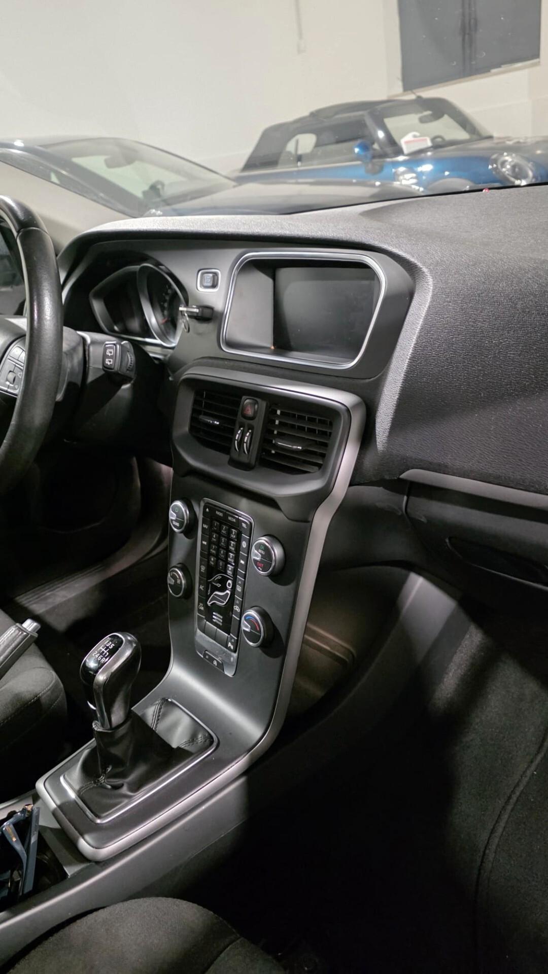 Volvo V40 D2 Business