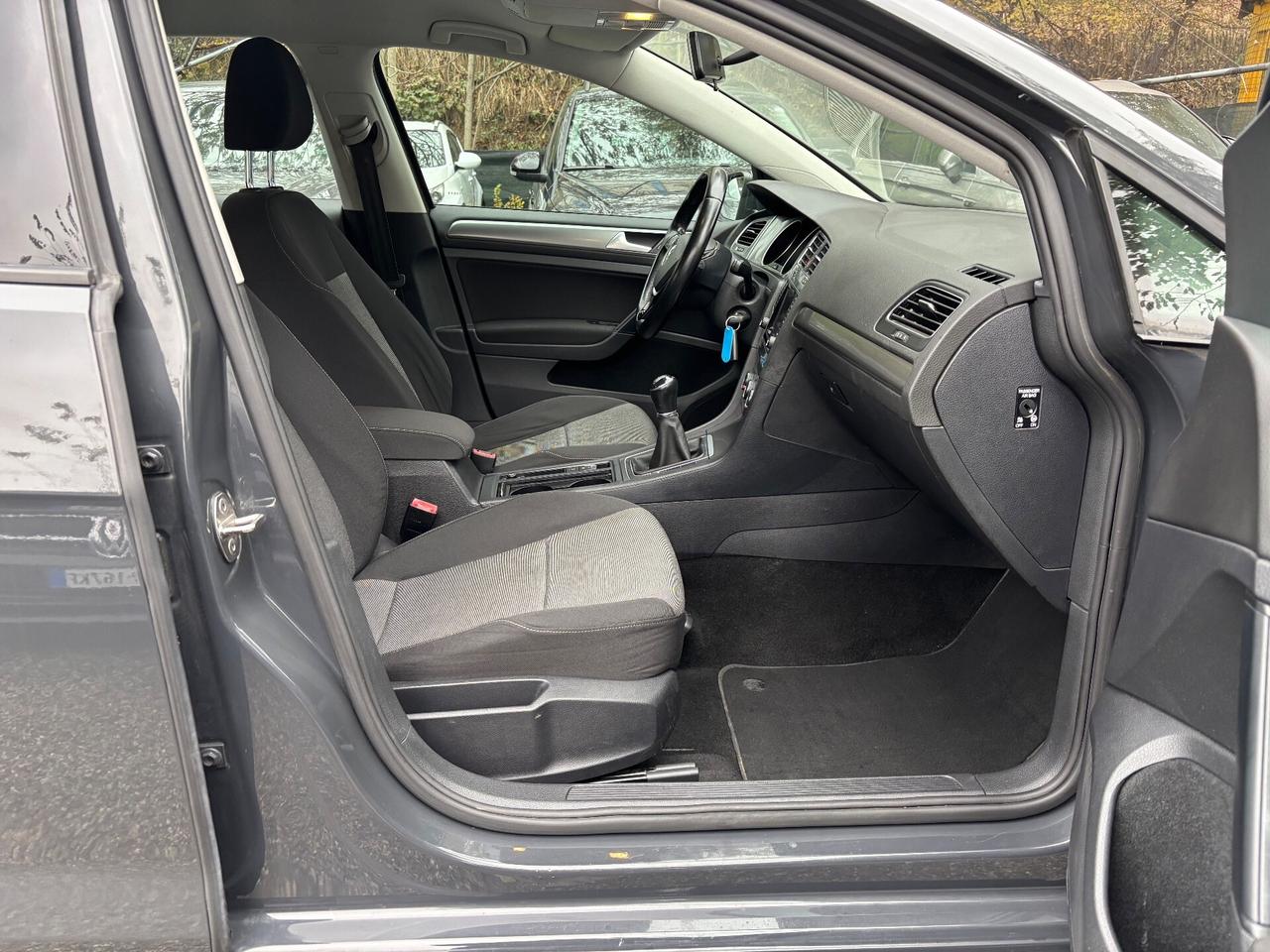 Volkswagen Golf 1.6 TDI 5p. Comfortline OK Neopatentati