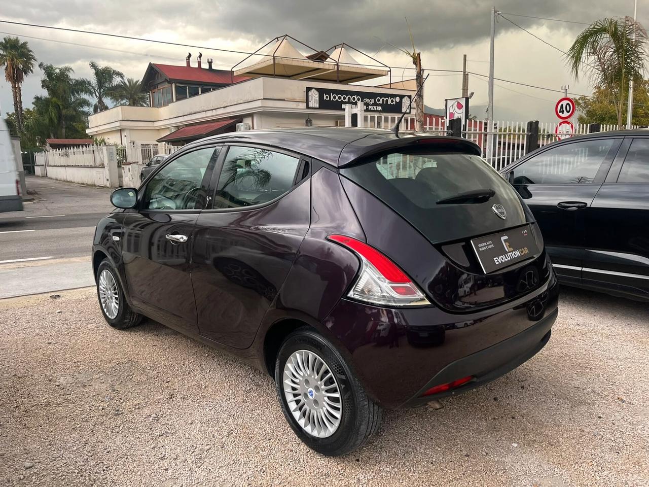 Lancia Ypsilon 1.2 Benzina 2014 120.000Km