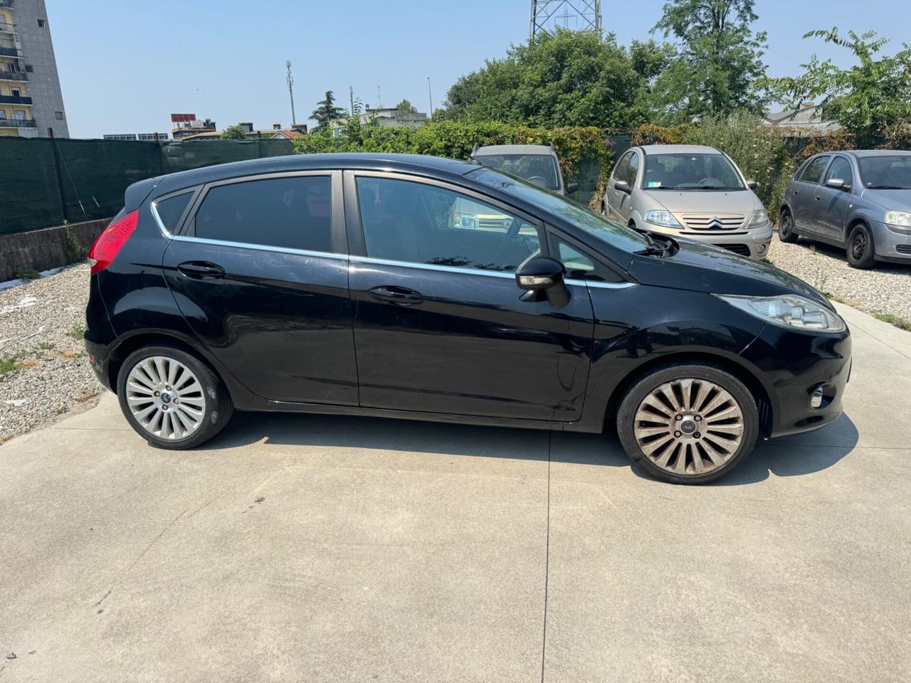 Ford Fiesta 1.4 5 porte Bz.- GPL Titanium