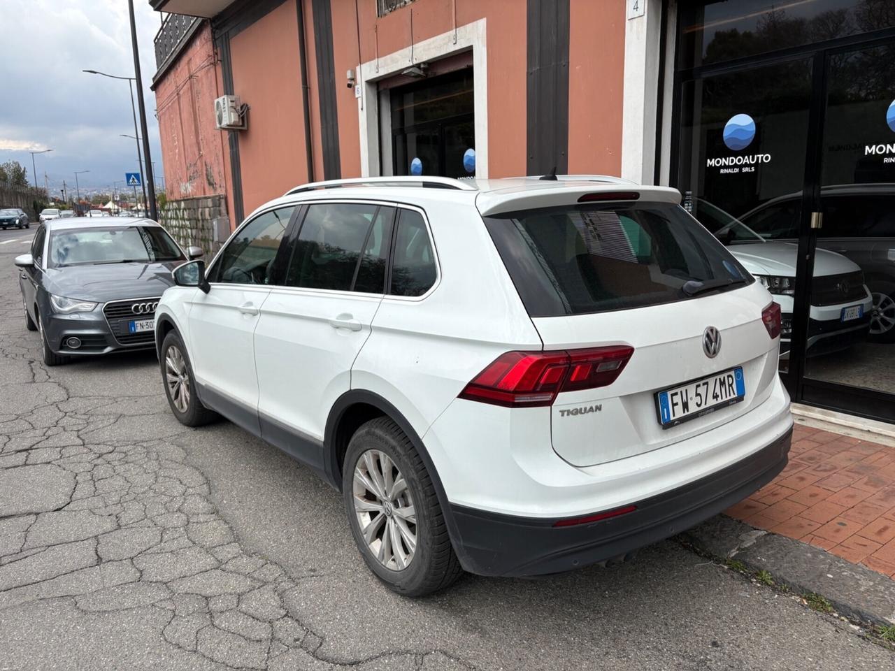 Volkswagen Tiguan 2.0 TDI SCR Business BlueMotion