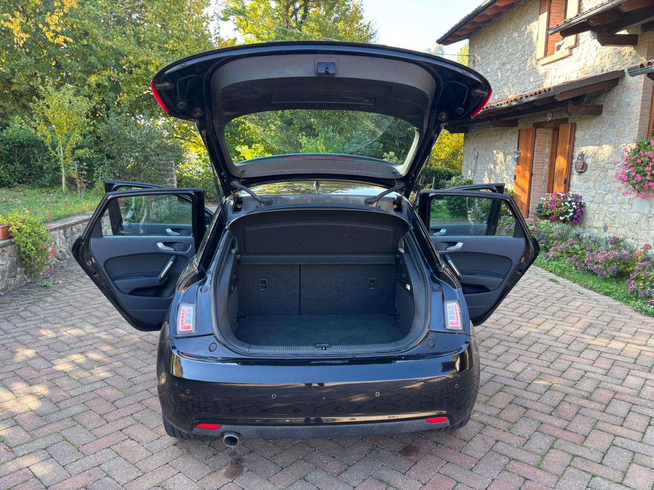 Audi A1 1.6 TDI S line 5 PORTE