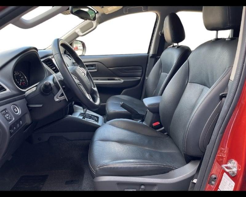 Mitsubishi L200 2B Free L200 Cab VI 2019 L200 d.cab 2.3d Diamond 4wd 150cv auto
