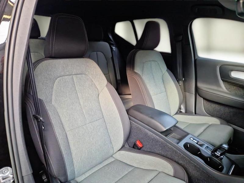 VOLVO XC40 T4 RECHARGE PLUG-IN AUTO CORE SUV