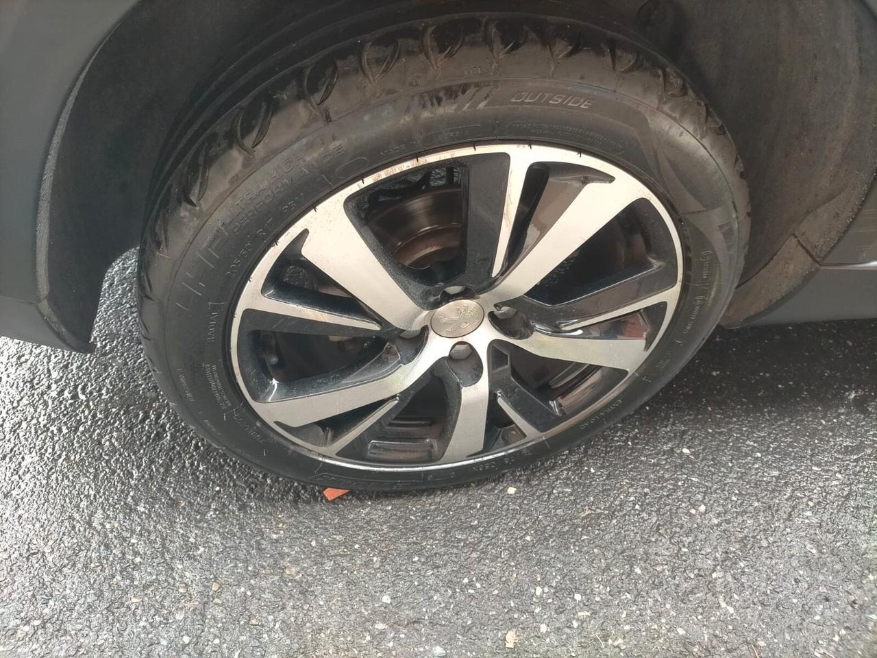 Peugeot 2008 BlueHDi 100 GT Line