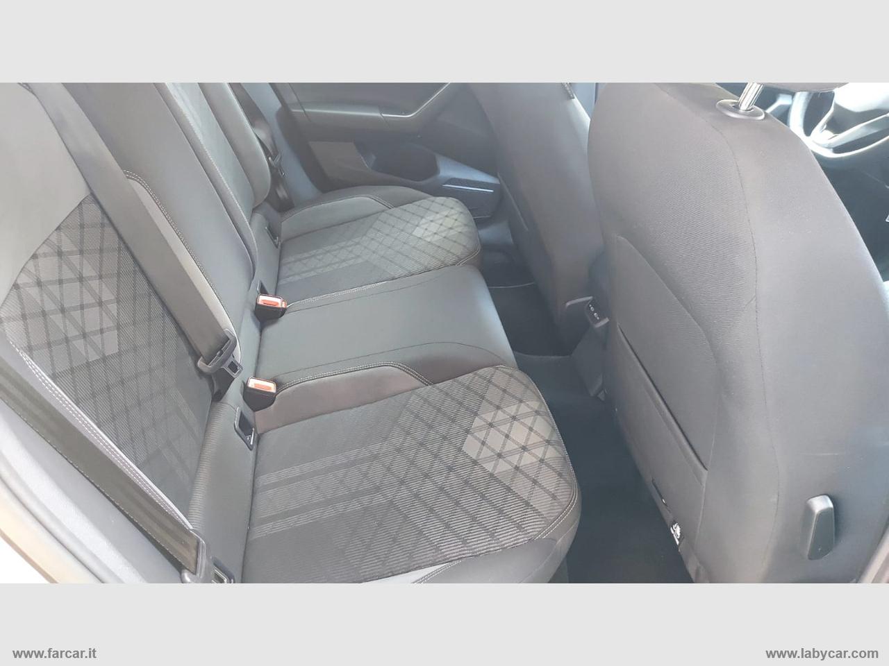 VOLKSWAGEN Taigo 1.0 TSI 110 CV DSG R-Line