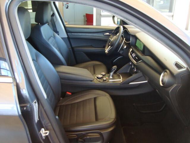 Alfa R. Stelvio 2.2 T.Diesel Executive rwd 190cv AT8 my19