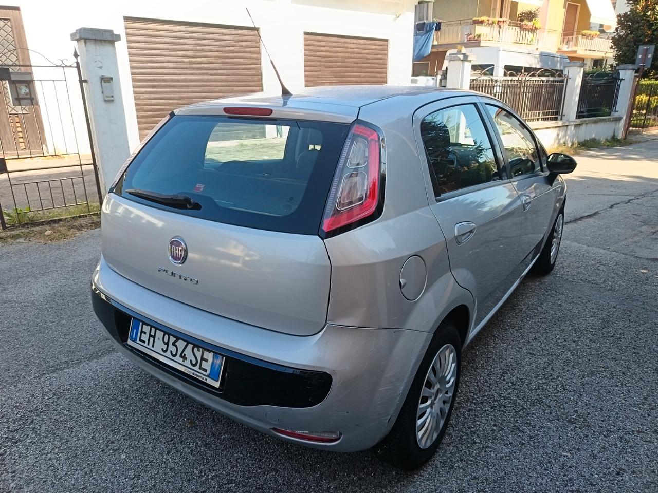 Fiat Punto Evo 1.4 Benz 2011 km originali...