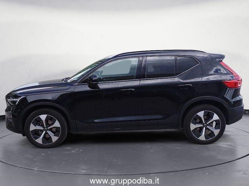 Volvo XC40 2023 2.0 b3 Ultimate Dark auto