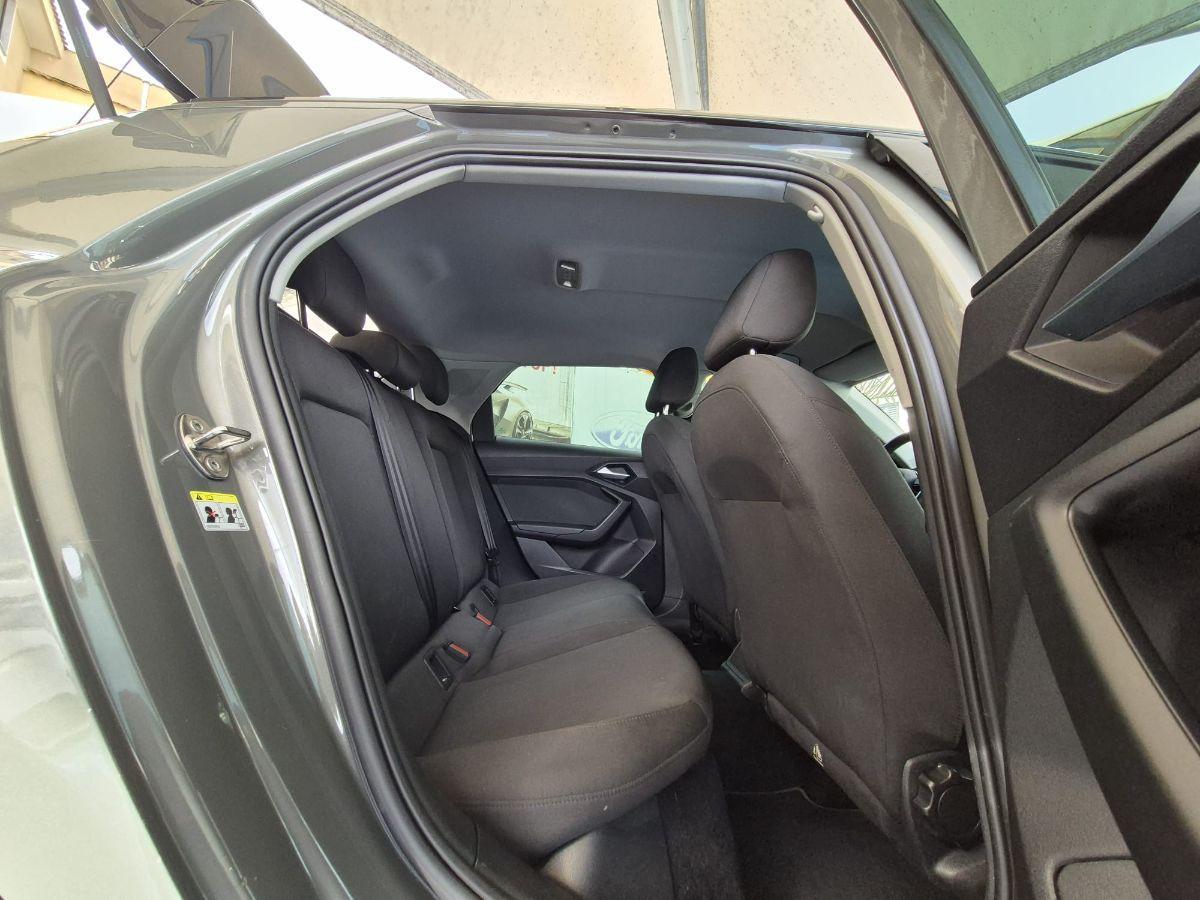 AUDI - A1 Sportback - A1 SPB 30 TFSI Identity Black