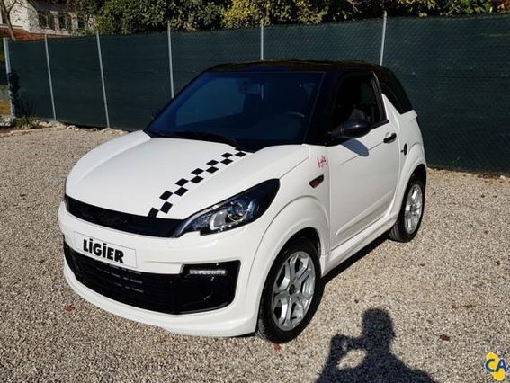 LIGIER JS50 Young B&W Microcar Minicar da 260euro