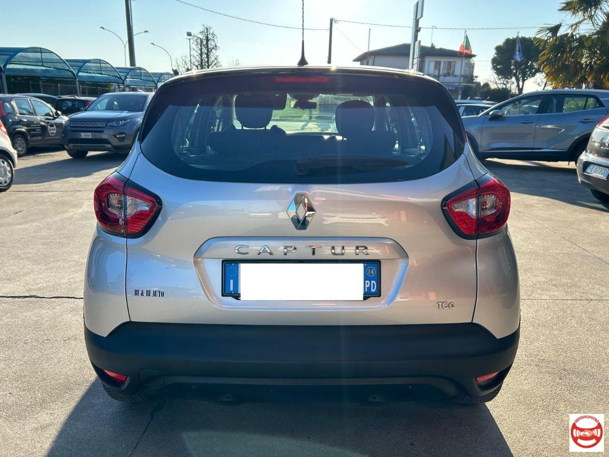 RENAULT - Captur 0.9 tce Live s&s 90cv