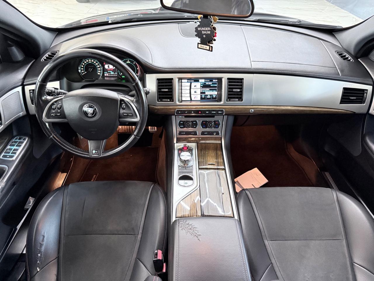 Jaguar XF 2.2 D 200 CV Portfolio
