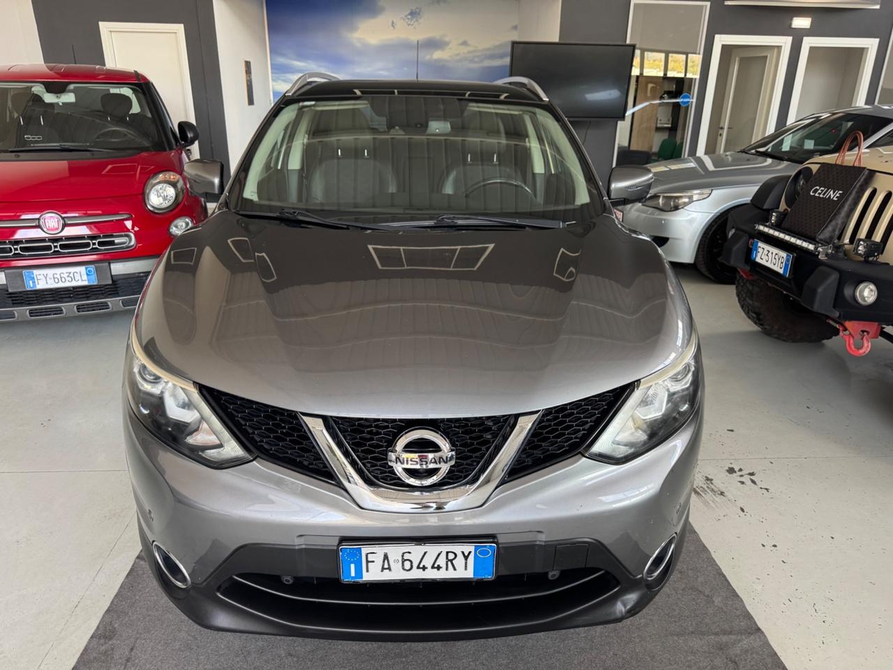 Nissan Qashqai 1.6 dCi tetto/camera