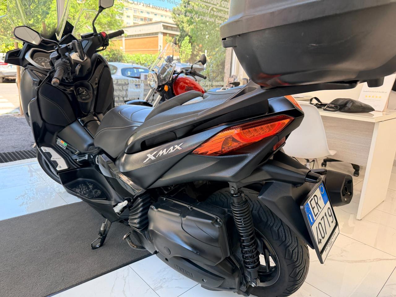 Yamaha X-Max 400 Iron Max Tagliandi Ufficiali