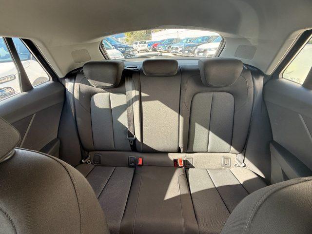 AUDI Q2 30 TDI Business