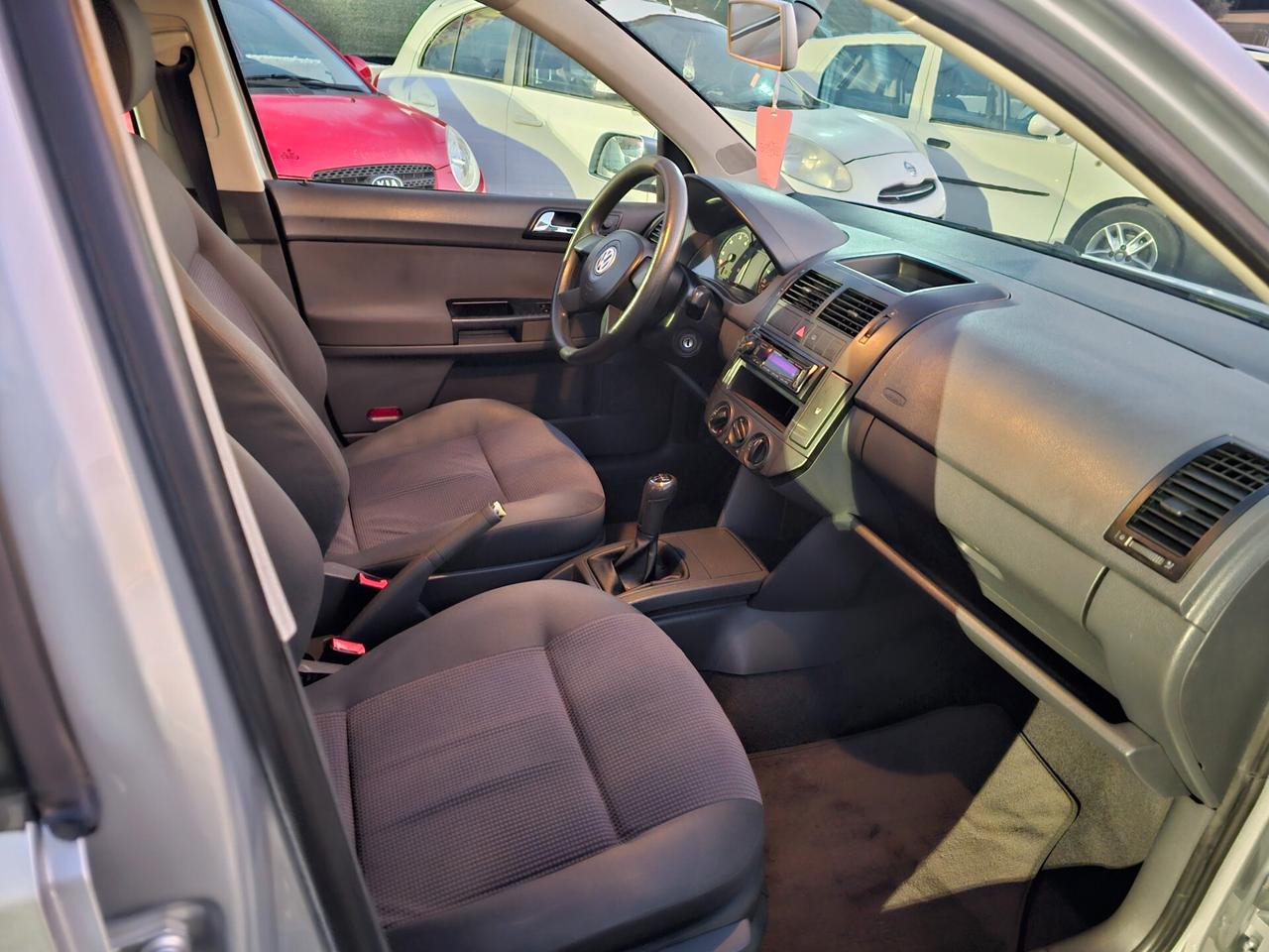 Volkswagen Polo 1.2 5p. Trendline