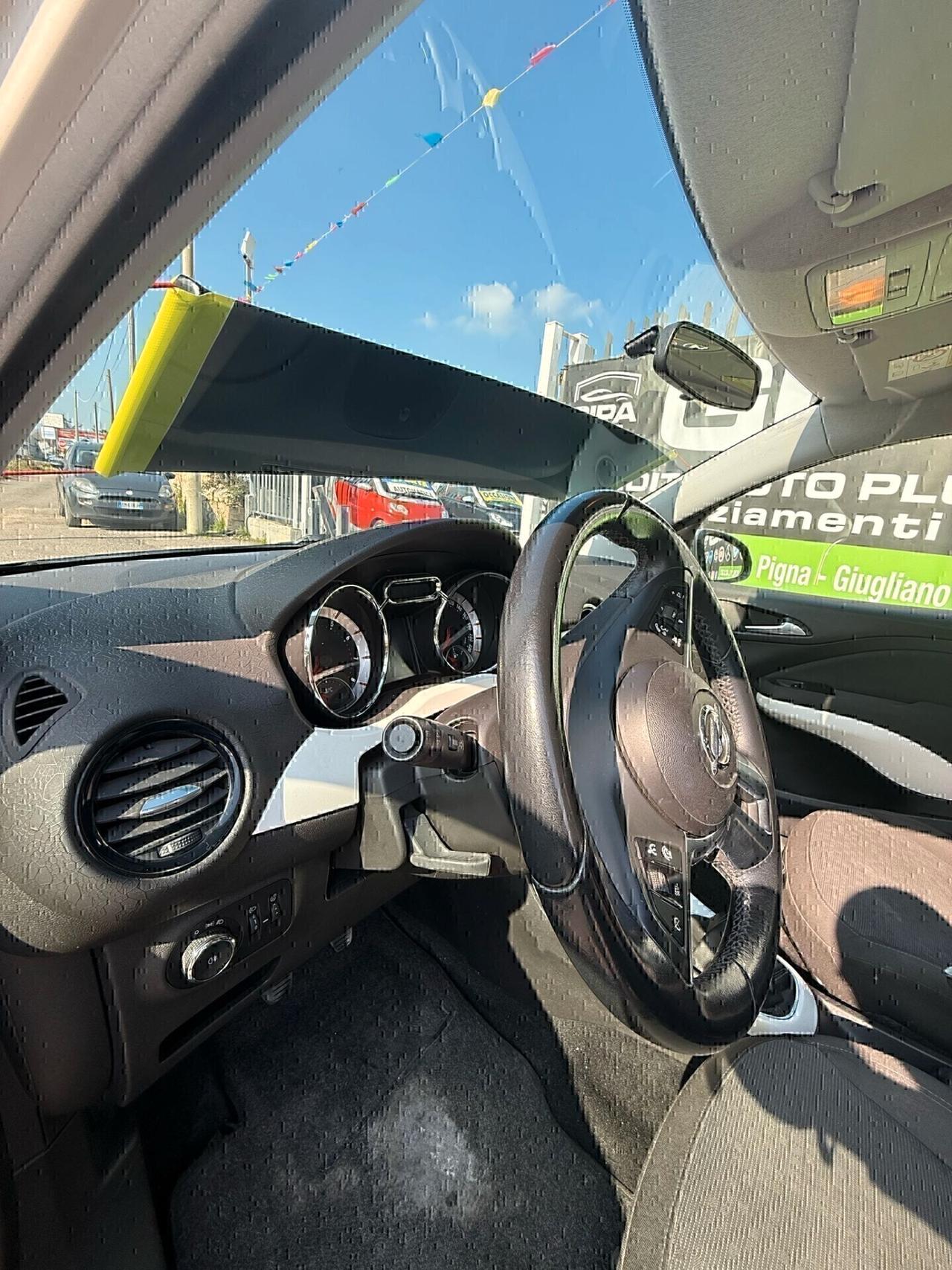 Opel Adam 1.4 87 CV GPL Tech Glam