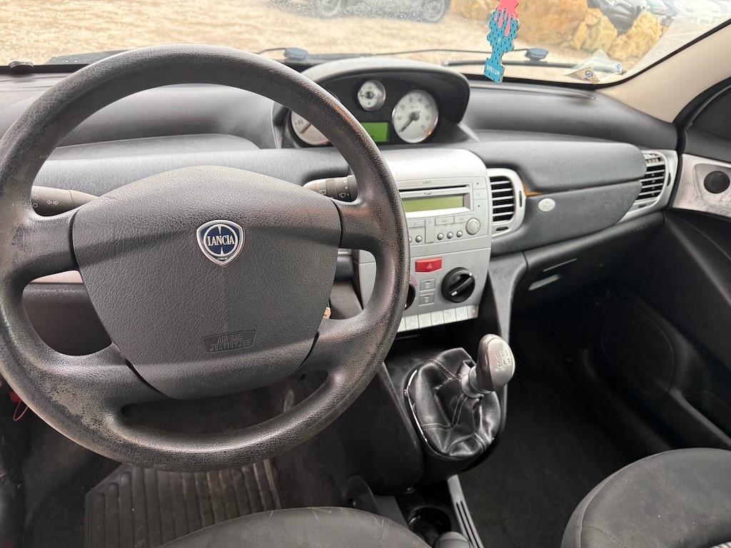 Lancia Ypsilon 1.2 Argento