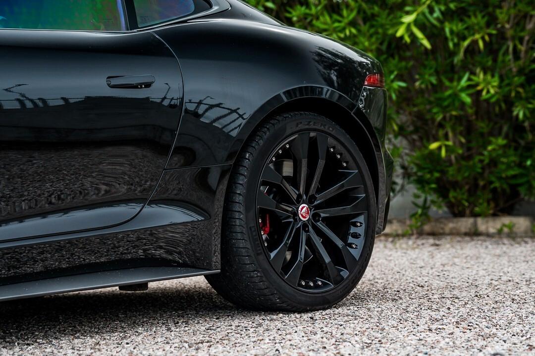 Jaguar F-Type 5.0 V8 First Edition 450 AWD