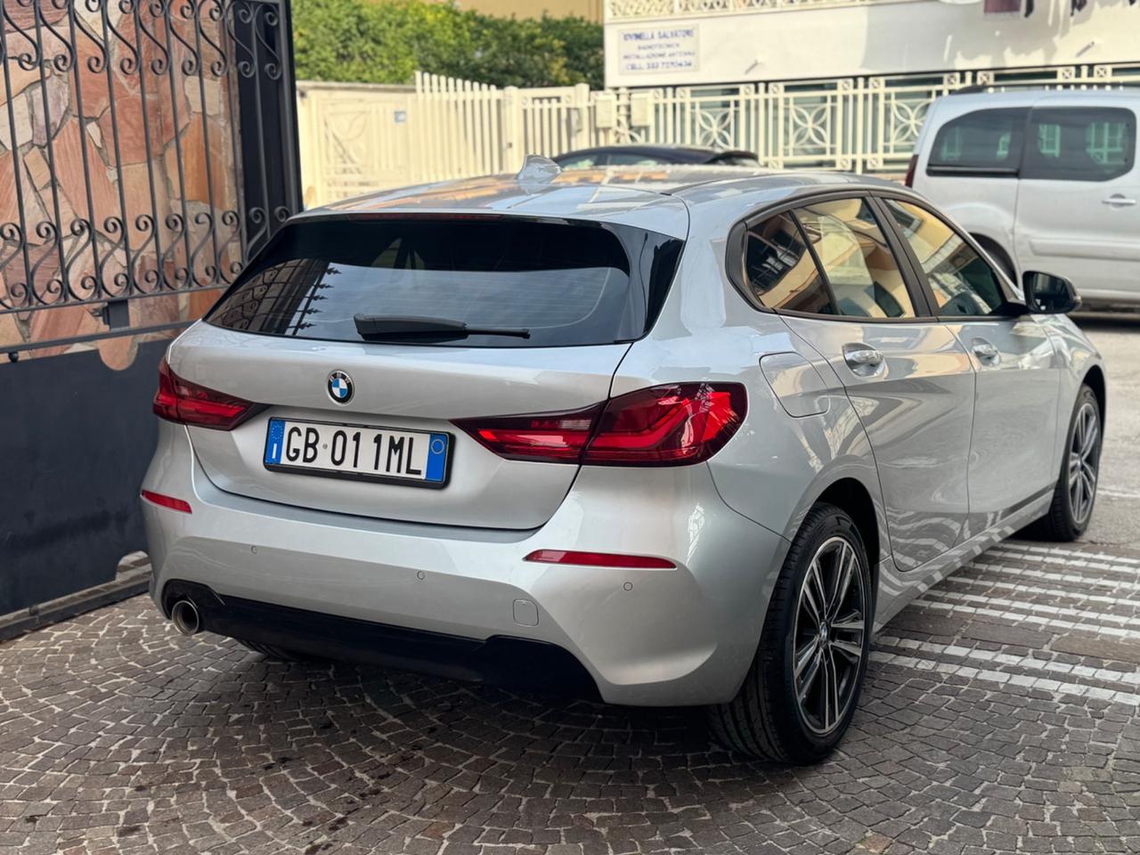 Bmw 116 116d 5p. Luxury