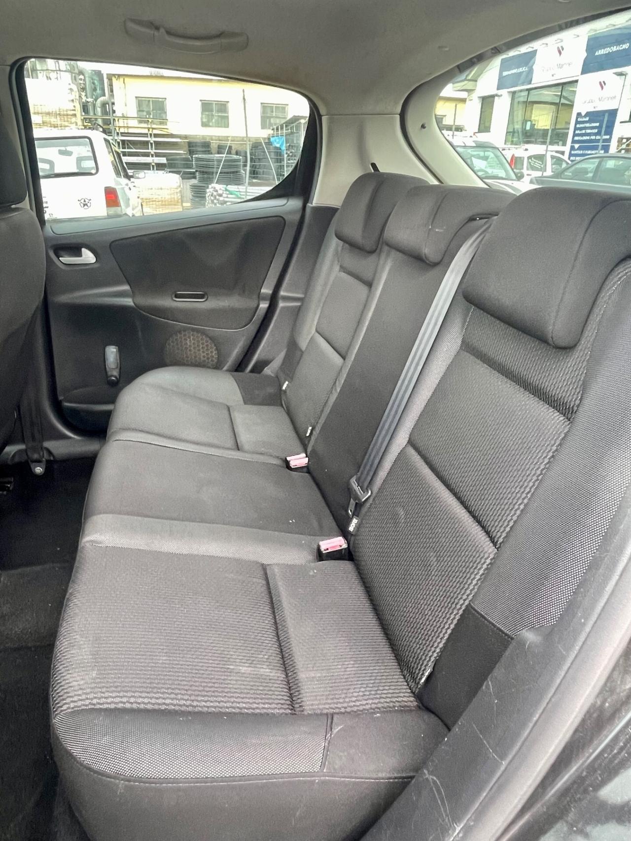 Peugeot 207 1.4 HDi 70CV FAP 5p. XS