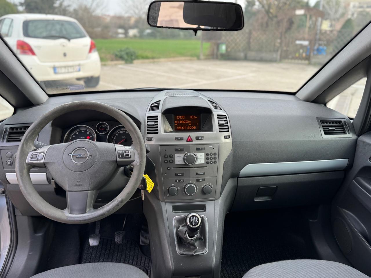 Opel Zafira 1.6 16V ecoM 94CV Cosmo