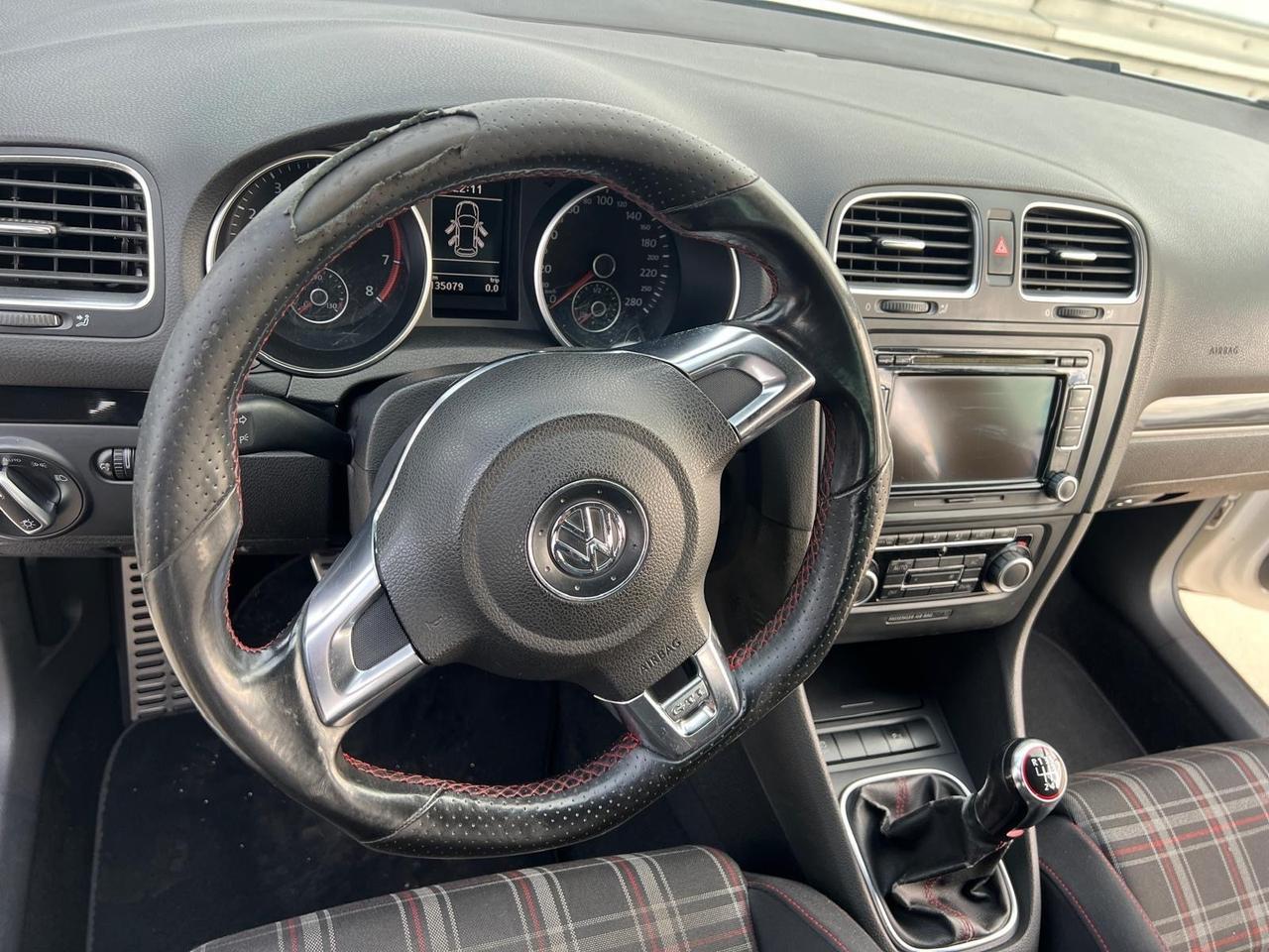 Volkswagen Golf GTI 2.0 TSI 5p.