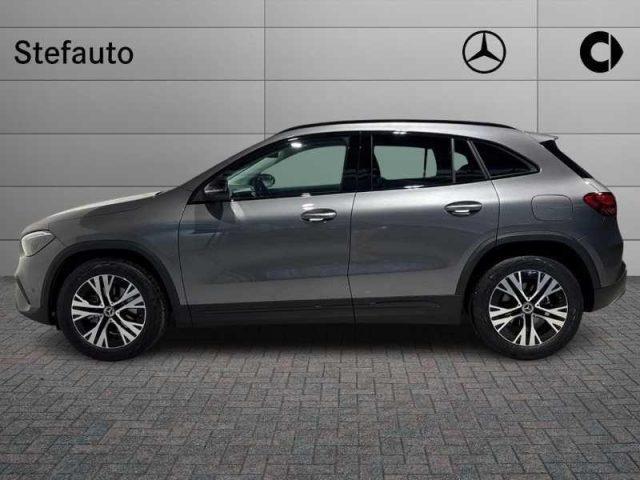 MERCEDES-BENZ GLA 200 d Automatic Progressive Advanced