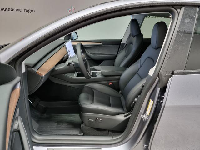 TESLA Model Y AWD Performance