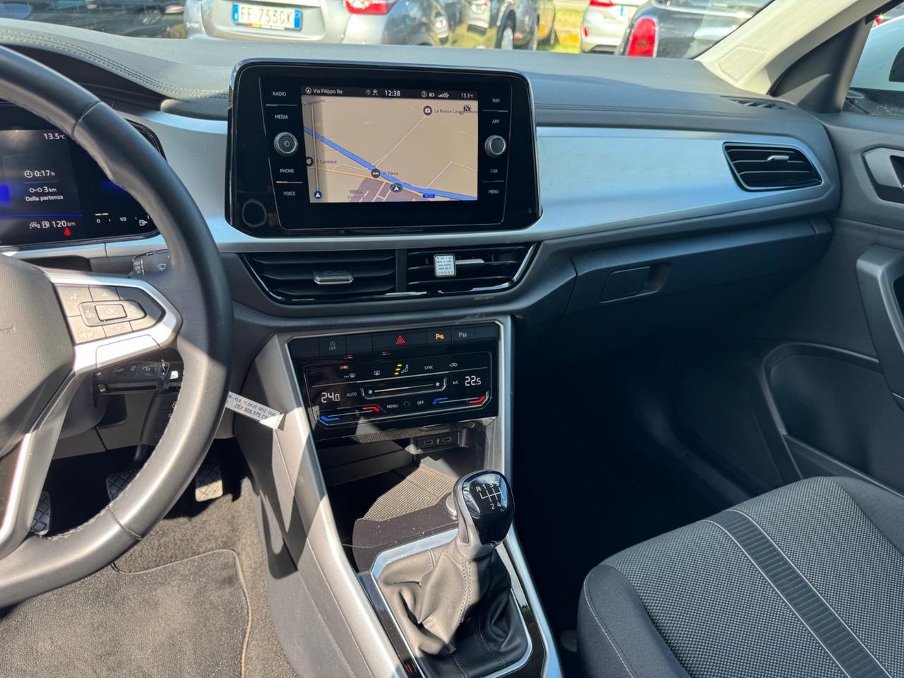 Volkswagen T-Roc 1.0 TSI Style ADATTA A NEOPTANTATI