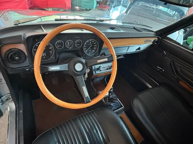 Alfa Romeo Alfetta scudo stretto prima serie 1800 iscritta ASI