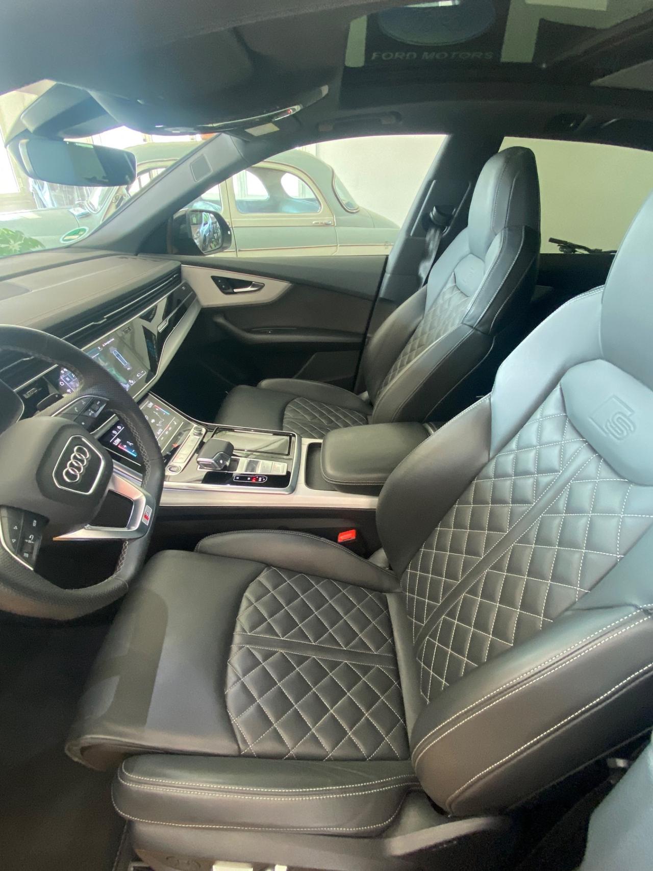 Audi Q8 SUV 50 TDI 286 CV quattro tiptronic S line edition Matrix Tetto