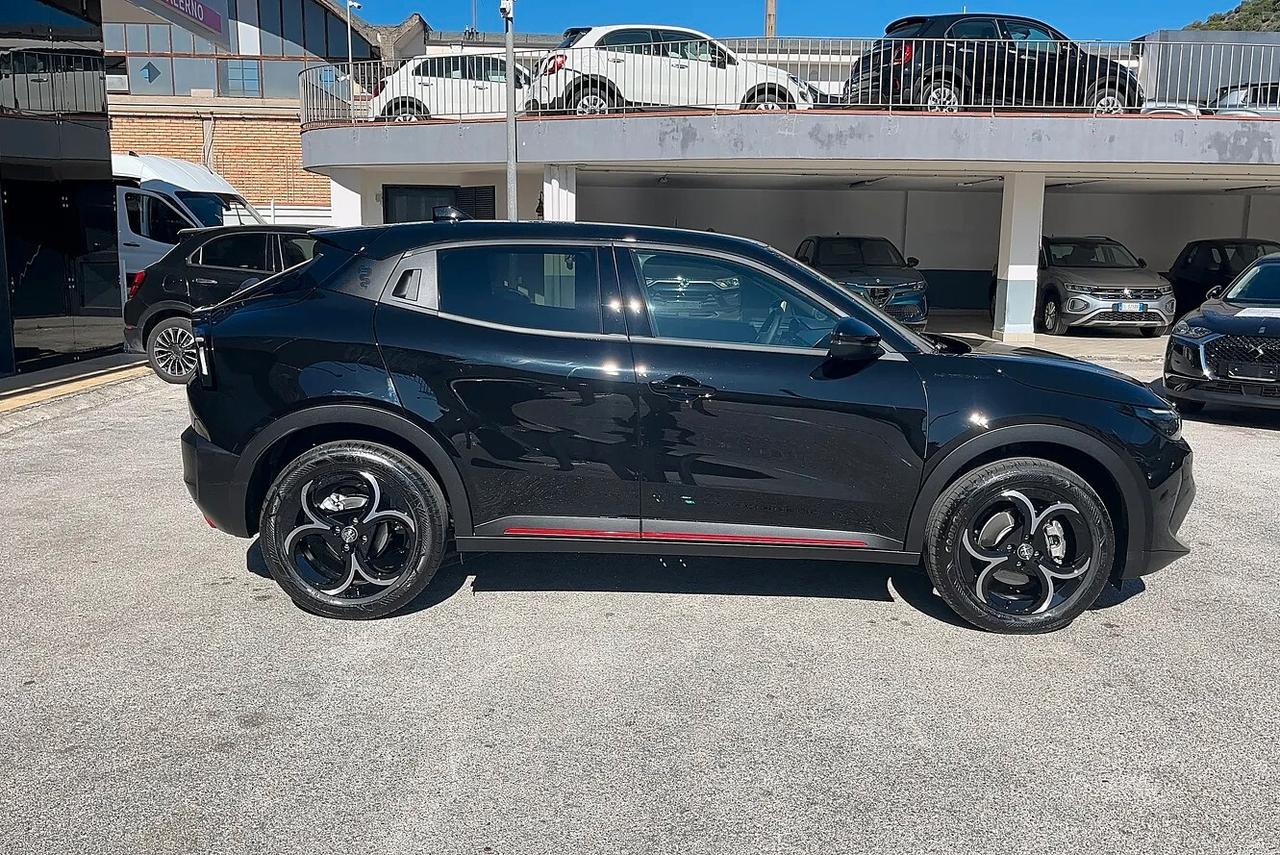 Alfa Romeo Junior 1.2 136 CV Hybrid eDCT6 Speciale