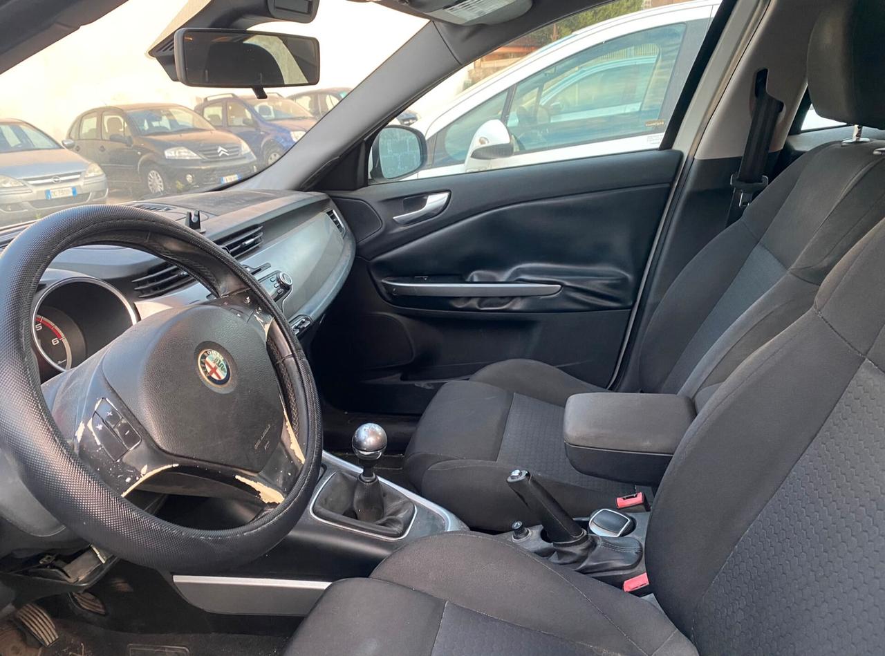 Alfa Romeo Giulietta 1.6 JTDm-2 105 CV Distinctive