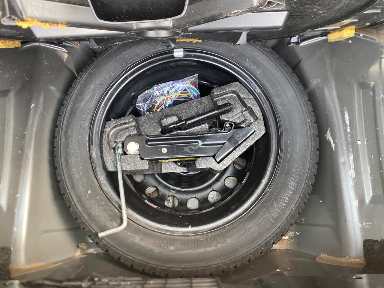 Toyota Aygo 1.0 12V VVT-i 5 porte Sol UNICO PROPIETARIO NEOPATENTATI GARANZIA 12 MESI