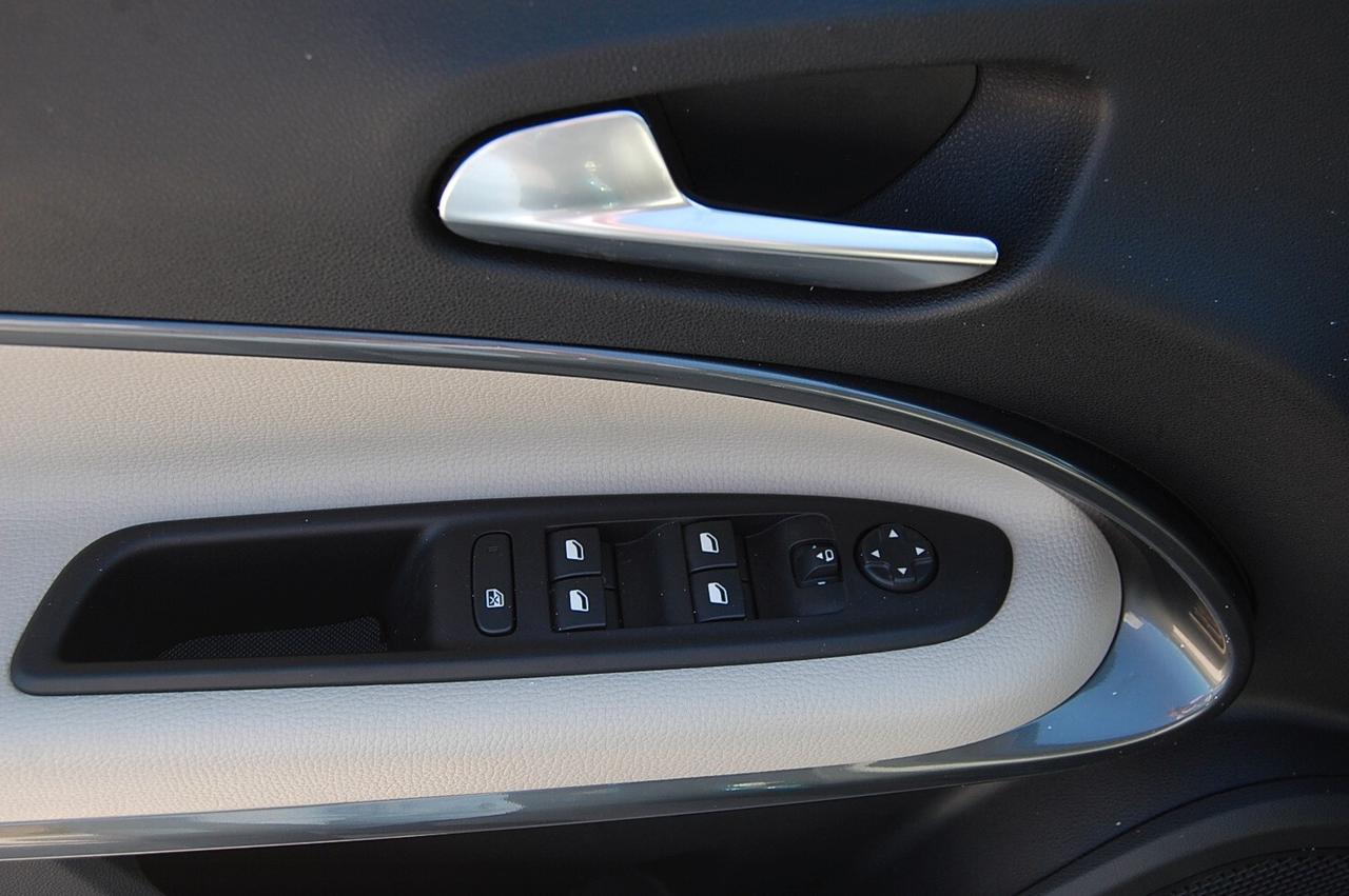 Fiat 600 Hybrid 110 CV DCT MHEV La Prima