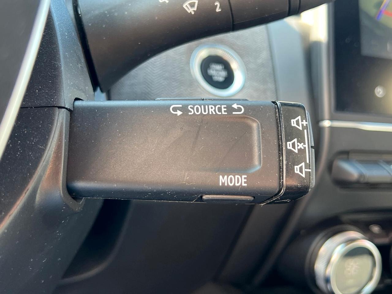 Renault Clio TCe 90 CV 5 porte Techno